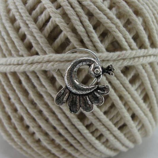 OXIDIZED SILVER PIERCED NOSE PIN - PEACOCK