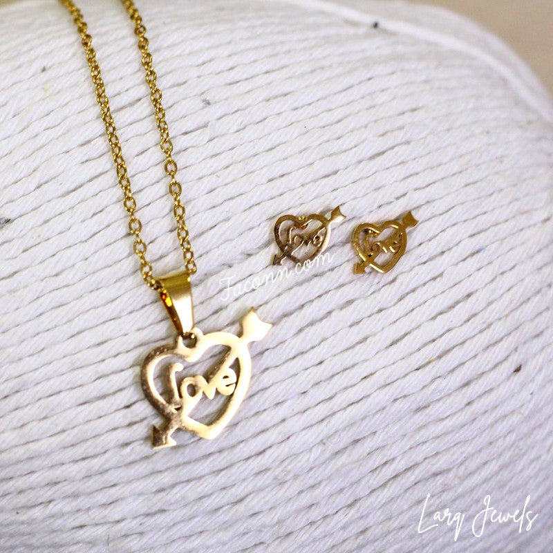 LARQ JEWELS Women Latest Love arrow Western Neck Chain Pendant