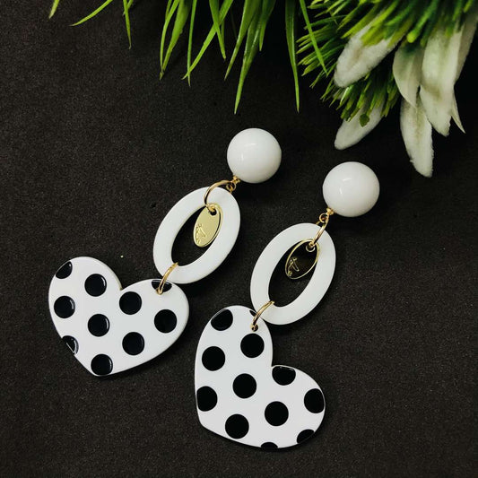 LARQ JEWELS WOMEN ACRYLIC TRENDY HEART ASYMMETRIC DROPS EARRINGS