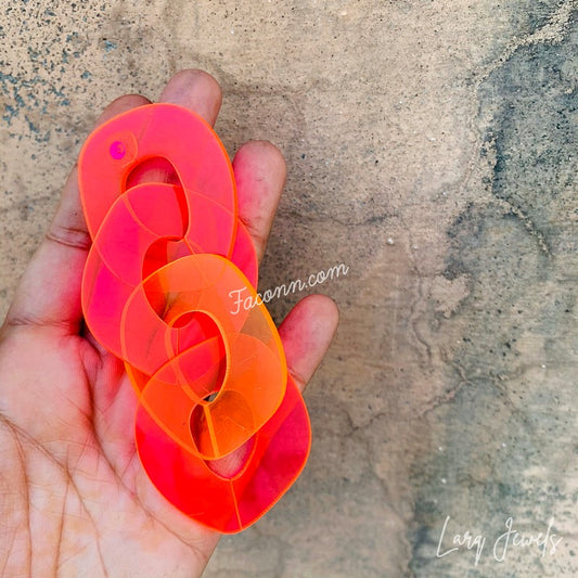 Big Chain Loop Weightless Pink Earring