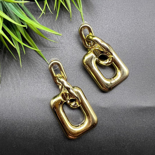 Gold Linking Loop Korean Earrings