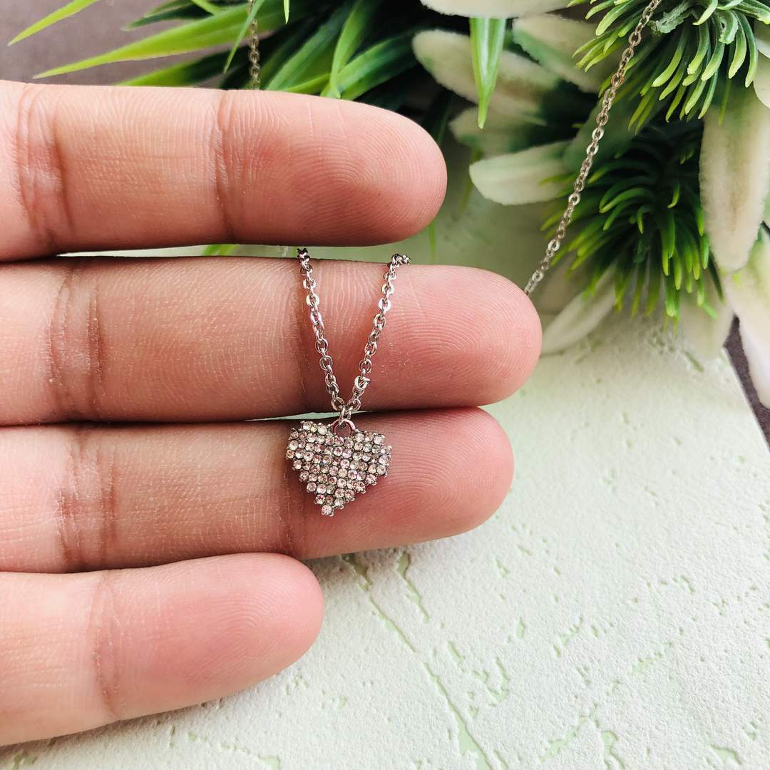 LARQ JEWELS Heart Stone Pendant Small Love Heading Sleek necklace chain