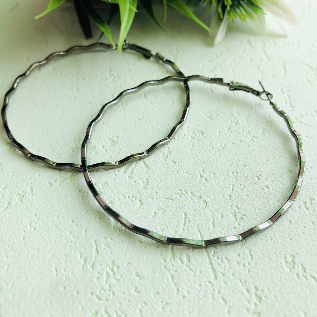 LARQ JEWELS Black plated non precious western hoop earrings