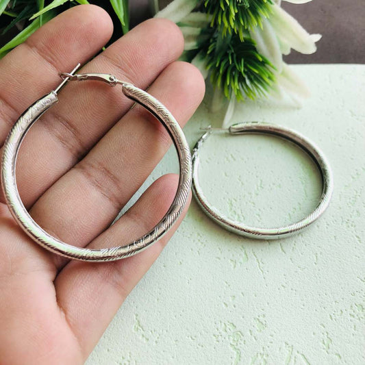 LARQ JEWELS Stainless Steel Curb Chain Hoop Earrings for Women silver