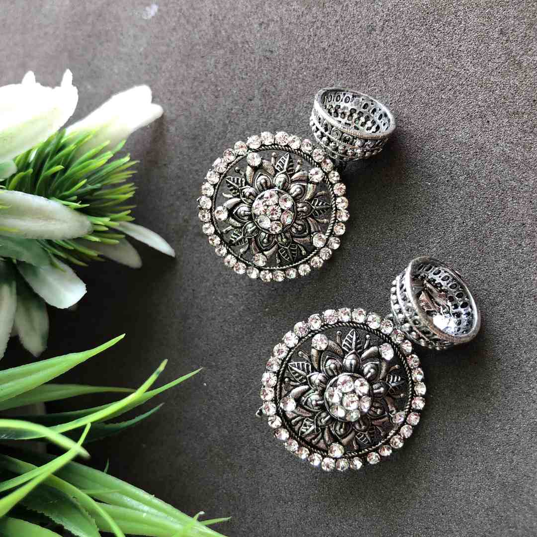 LARQ JEWELS Silver Oxidised Metallic Finish Stud Earring