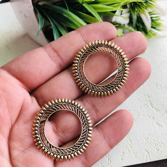 AFGHANI LIGHTWEIGHT SILVER CIRCULAR RING STUD