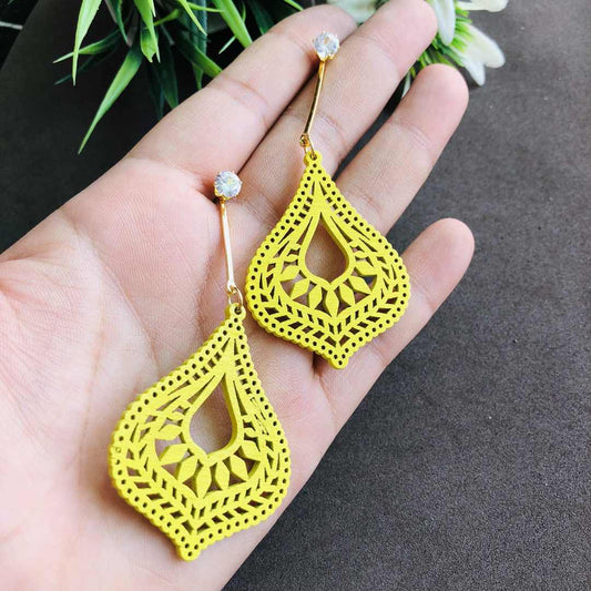 LARQ JEWELS Two ways Wooden Lightweight Earrings yellow