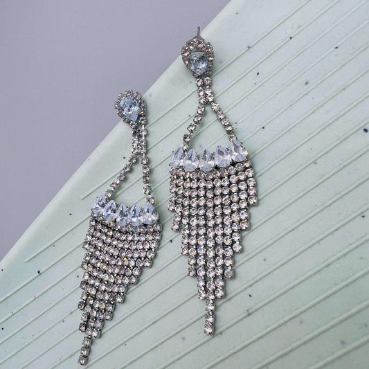 Swaying Crystal Rhinestone Tassel Earrings
