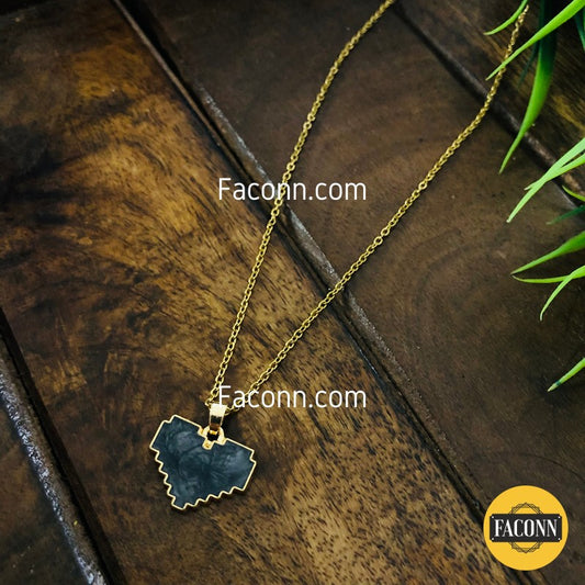 LARQ JEWELS Black Heart shaped Lepis Pendant