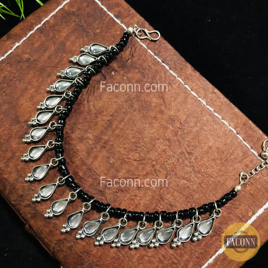 LARQ JEWELS Silver Handmade Cup Setting Cubic Zirconia Anklet (1 Piece)