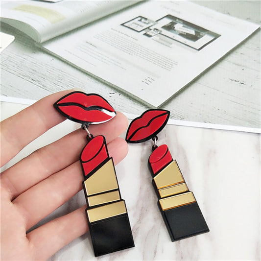 Ultra Trendy Unique Lipstick lips Earrings