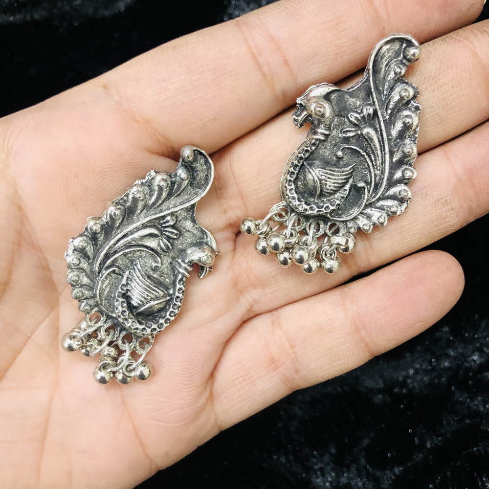 Larq Jewels Vintage Oxidised Silver Choker Necklace Set