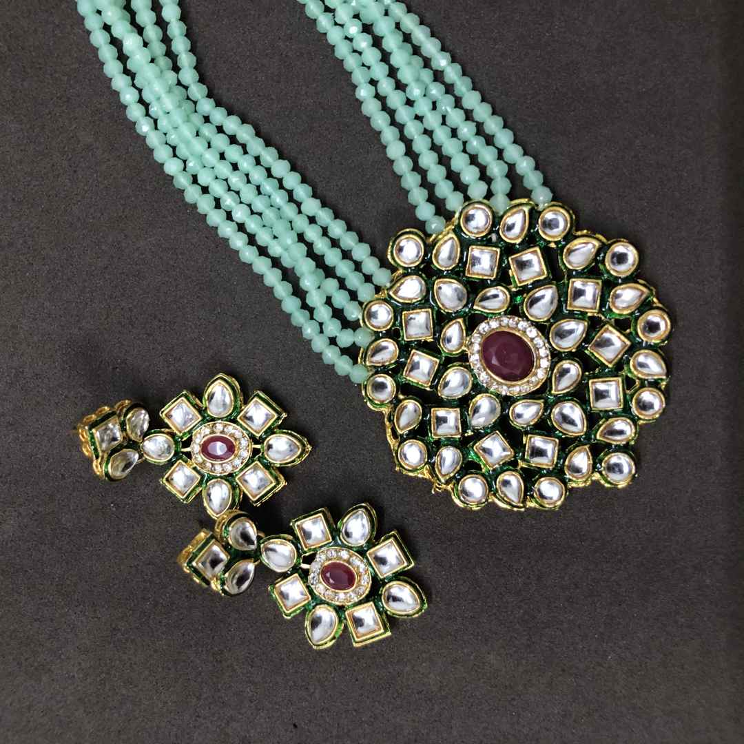 LARQ JEWELS Cian RAJGHARANA PEARL NECKLACE SET