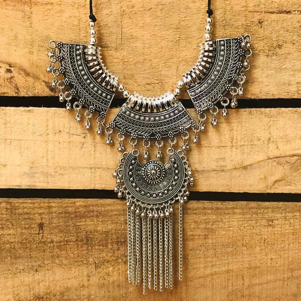 LARQ JEWELS Traditional Tribe Silver Oxidized Necklace
