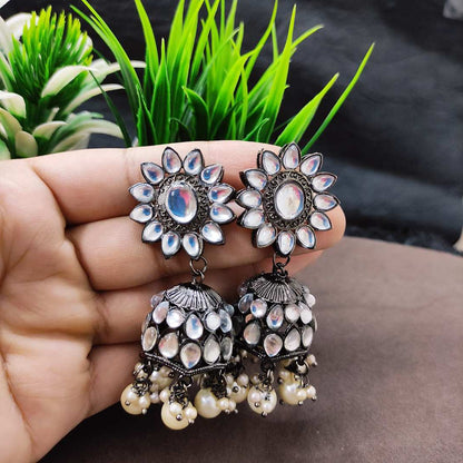 LARQ JEWELS Lightweight Kundan with Pearl Beads Silver Plating  Jhumka Earring