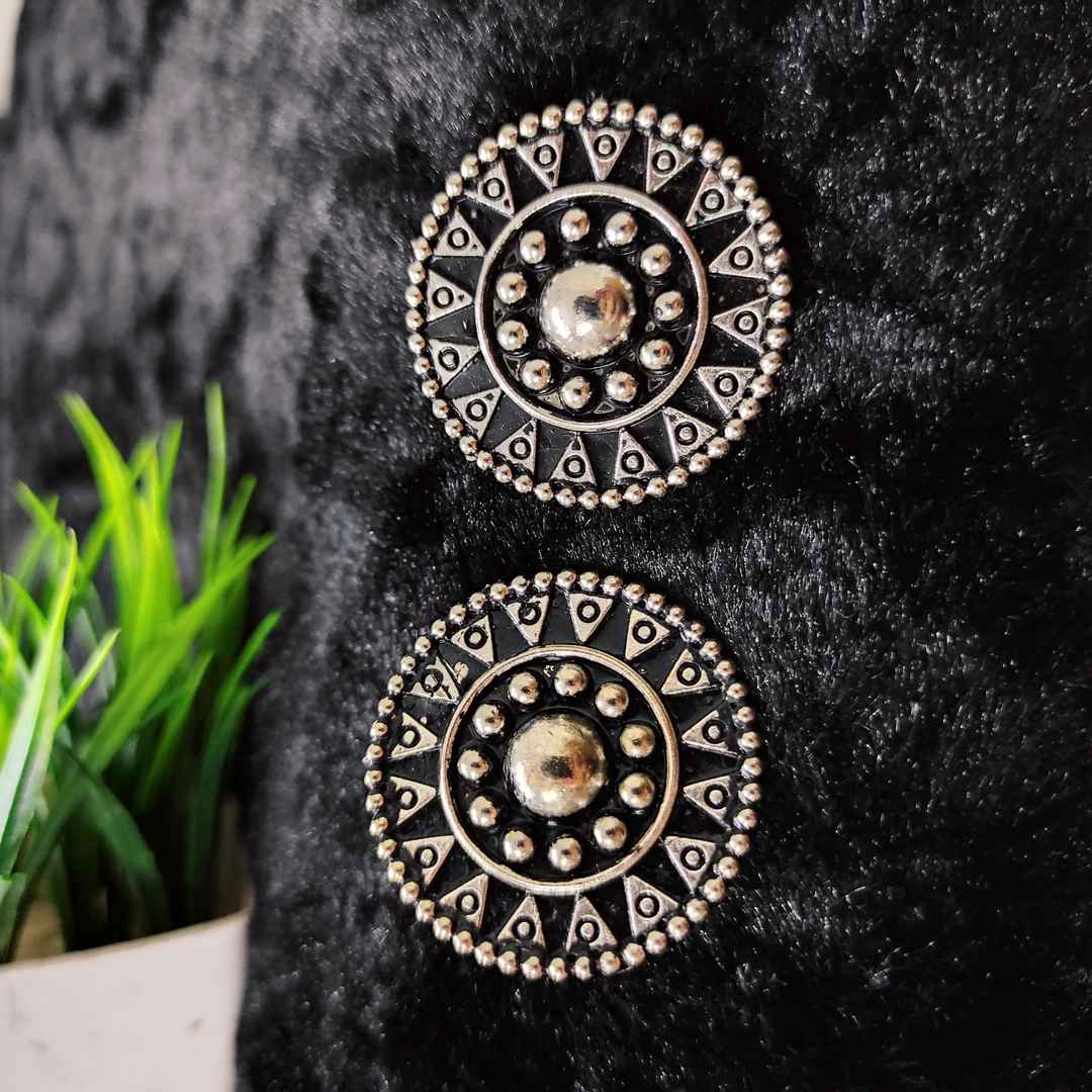 LARQ JEWELS Non-Precious Metal Oxidized Silver Tone Plated Black Enamel Ovel Shaped Stud Earrings
