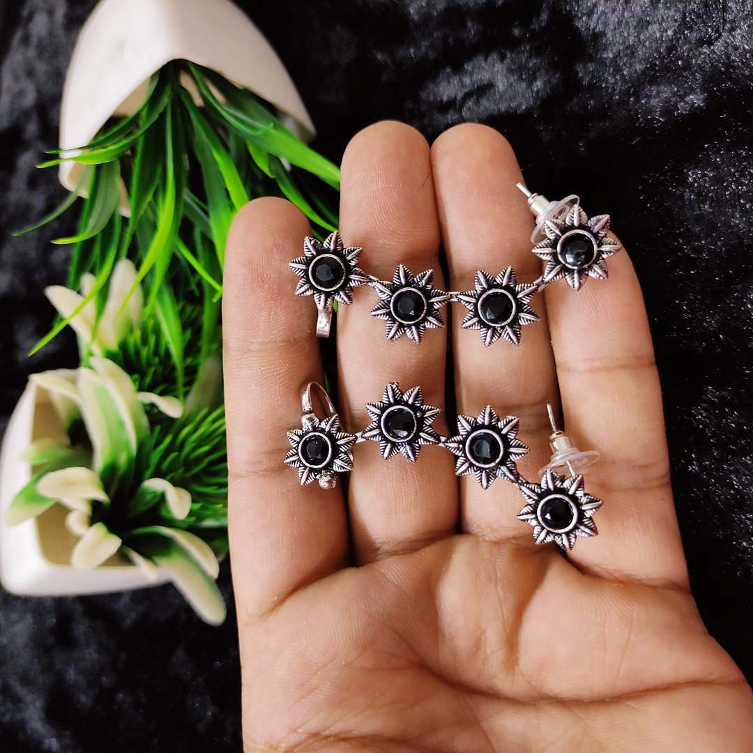 LARQ JEWELS Antique Oxidised Silver-Toned Floral Pattern Trendy Clip-On Ear Cuff For Women And Girls BLACK STONE
