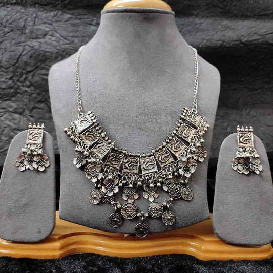 LARQ JEWELS Floral Oxidized Silver Black Metal Fusion Choker