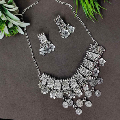 LARQ JEWELS Floral Oxidized Silver Black Metal Fusion Choker