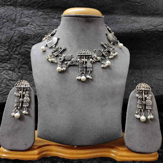 LARQ JEWELS Geman Silver Traditional wedding Choker Necklace