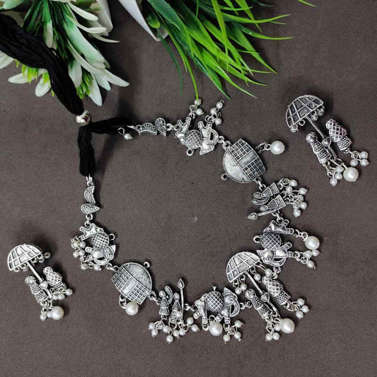 LARQ JEWELS Geman Silver Traditional wedding Choker Necklace