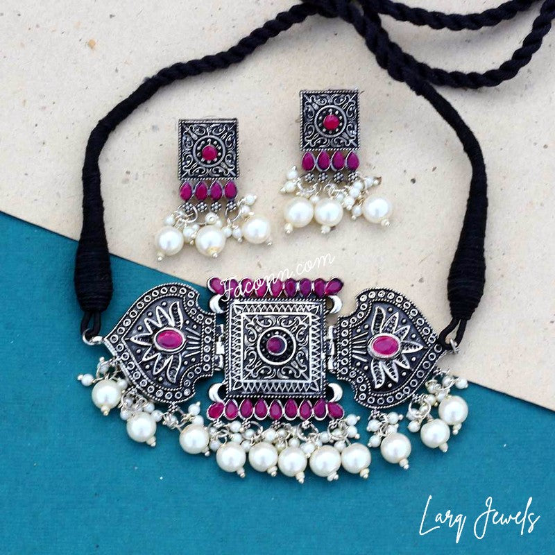 LARQ JEWELS Antique Silver Stone Handcrafted Necklace Set