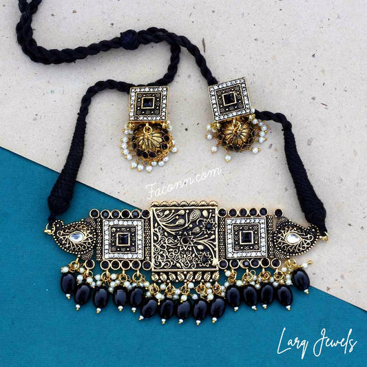 LARQ JEWELS Oxidized Gold Amethyst Jewellery Necklace