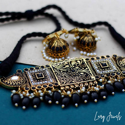 LARQ JEWELS Oxidized Gold Amethyst Jewellery Necklace