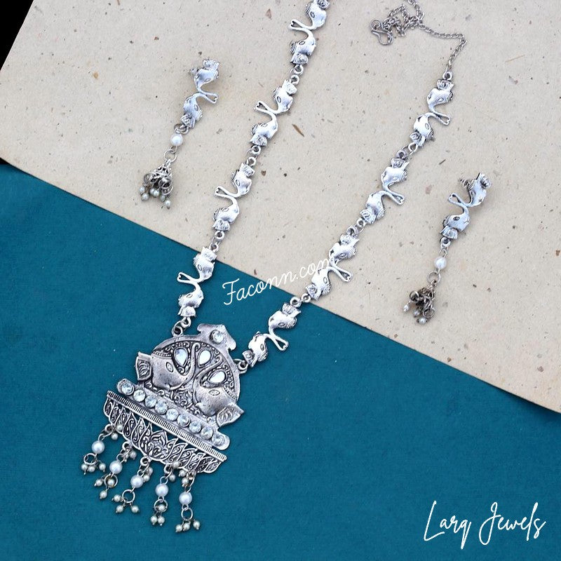 LARQ JEWELS Traditional German Silver Boho Ghungroo Necklace