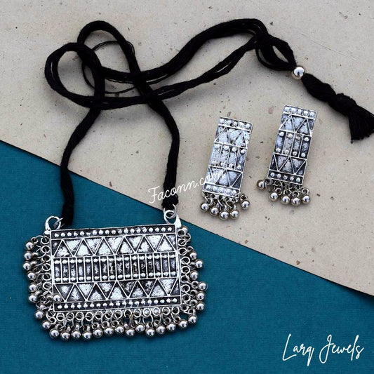 LARQ JEWELS Afghani Style Oxidized Square Pendant Necklace