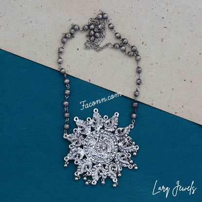 LARQ JEWELS Big Medallion Oxidized Silver Necklace