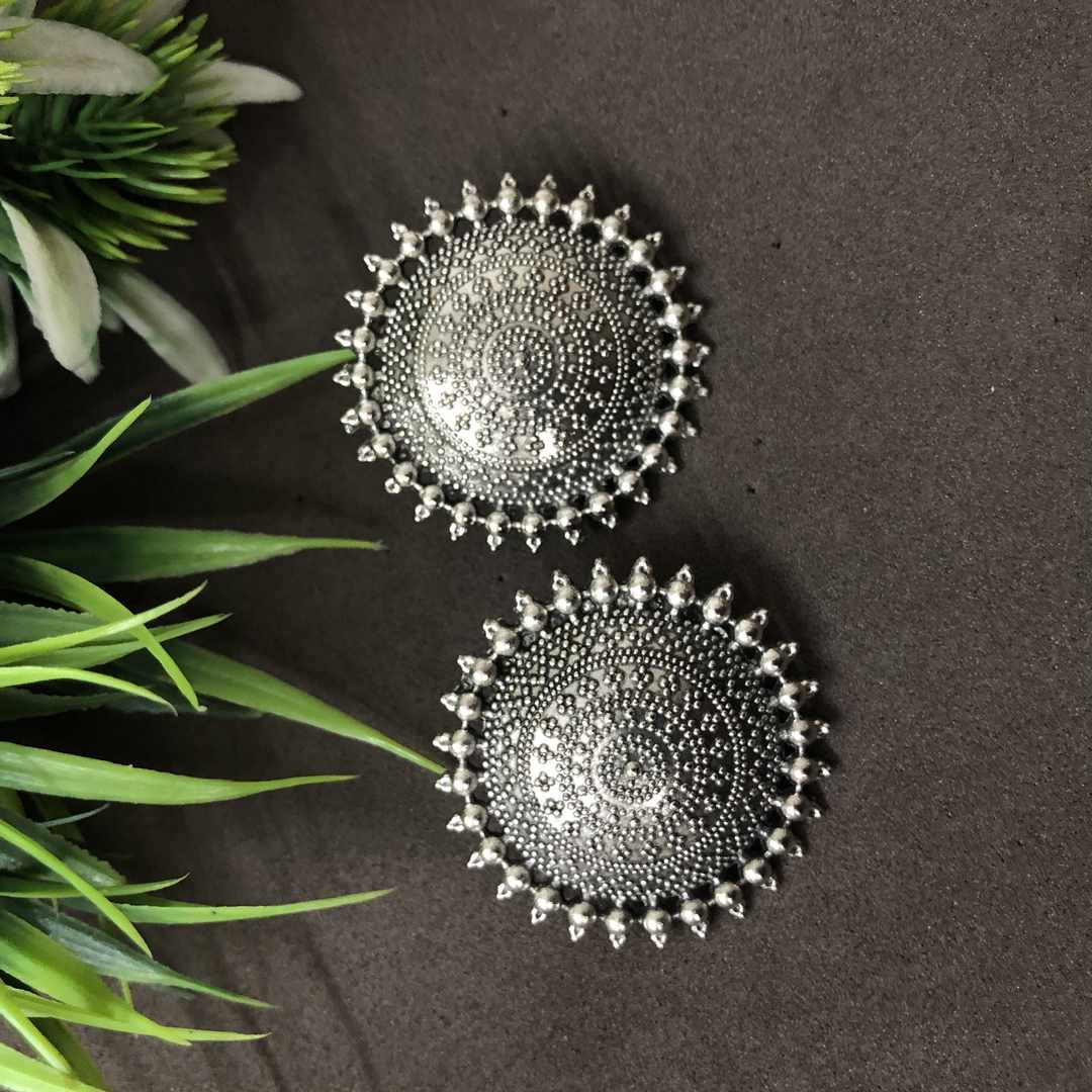 LARQ JEWELS Contemporary Oxidized Silver Base Metal Stud Earrings for Women