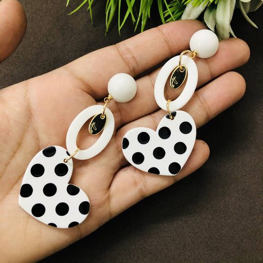 LARQ JEWELS WOMEN ACRYLIC TRENDY HEART ASYMMETRIC DROPS EARRINGS