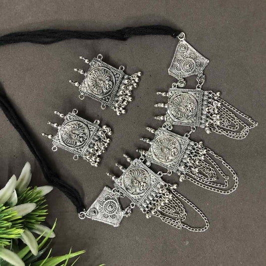 LARQ JEWELS Layered Oxidized Necklace Set