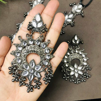 LARQ JEWELS Oxidised Silver Mirror Boho Necklace Set