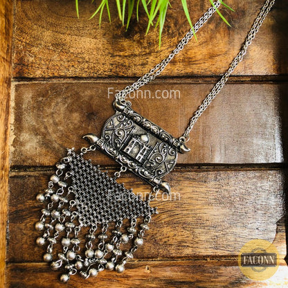 LARQ JEWELS Taj Mahal  Silver Oxidised Long Necklace