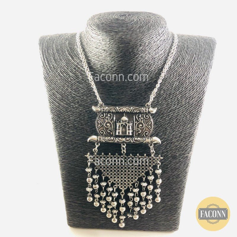 LARQ JEWELS Taj Mahal  Silver Oxidised Long Necklace