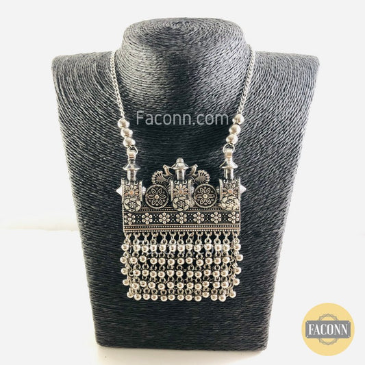 LARQ JEWELS Oxidized Silver Plated Traditional Pendant Necklace