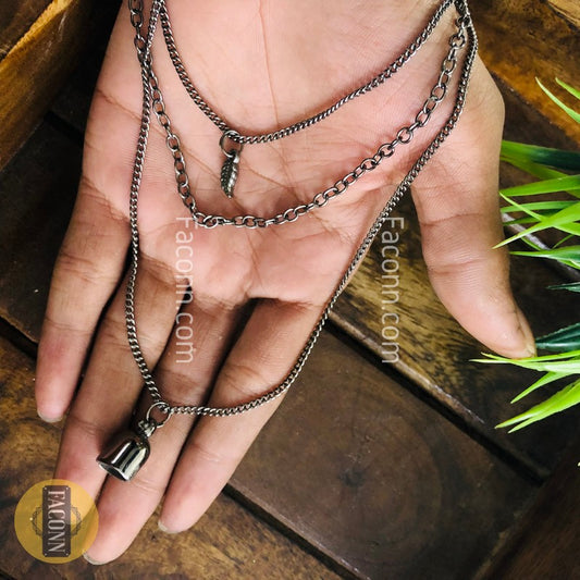 LARQ JEWELS Gorgeous Triple Layer Party Wear Black Chain