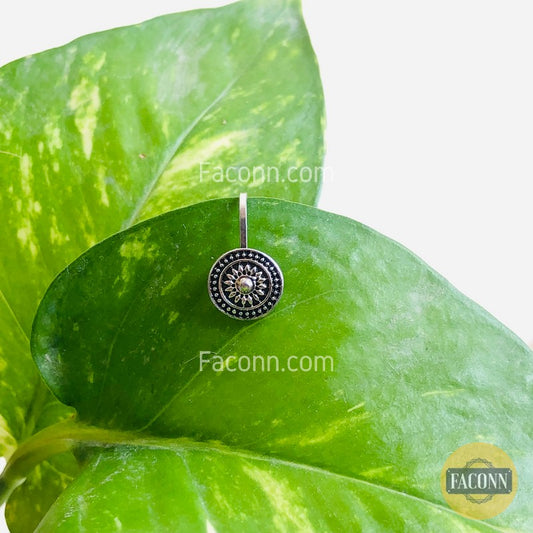 LARQ JEWELS EMBELLISHED NON-PIERCED NOSEPIN