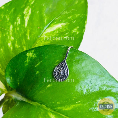 LARQ JEWELS Oxidised Silver Classic Nose Pin