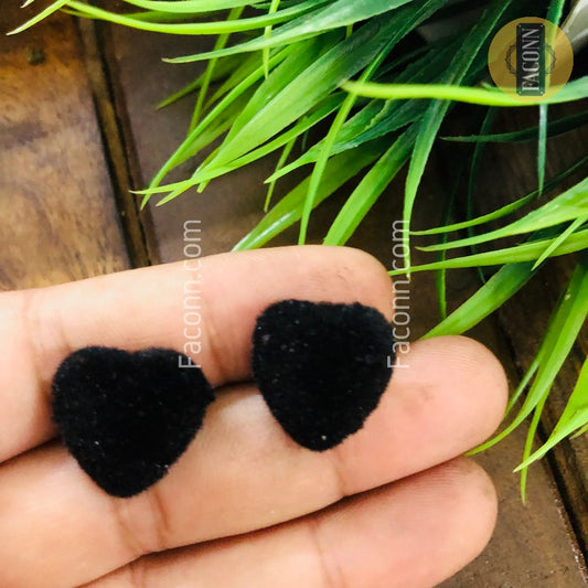 (Rusted)LARQ JEWELS Black Heart Shape Trendy Velvet Stud Earring