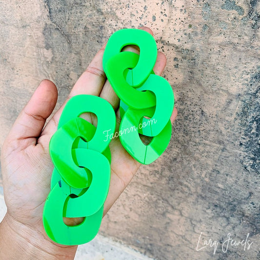 Larq Jewels Loop chain Weightless Green Earrings