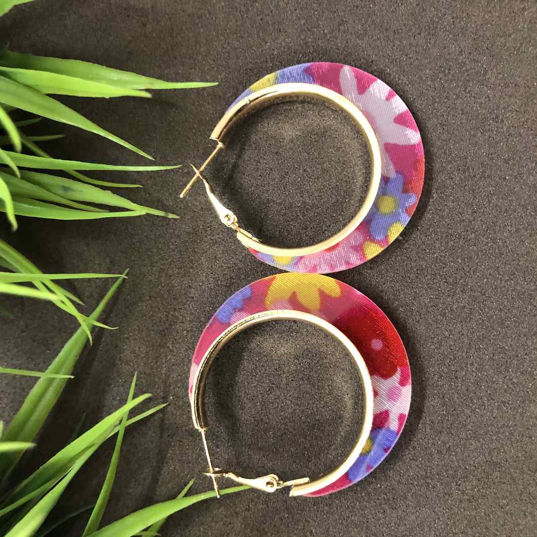 LARQ JEWELS Resin Round Hoop Earrings Hoop Earrings for Women- Pink Floral