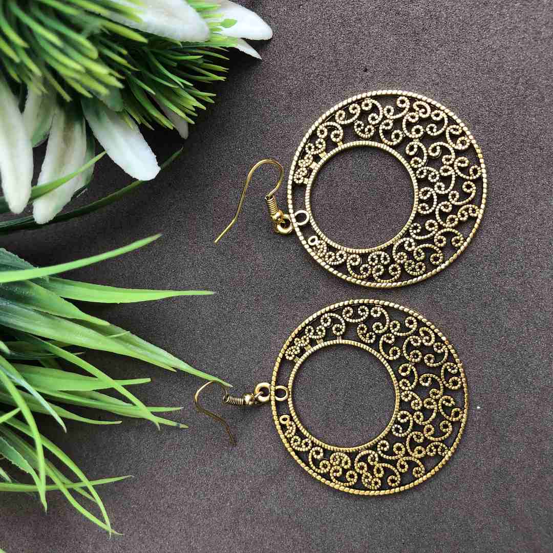 LARQ JEWELS Concentric circle hollow patterned brass earring