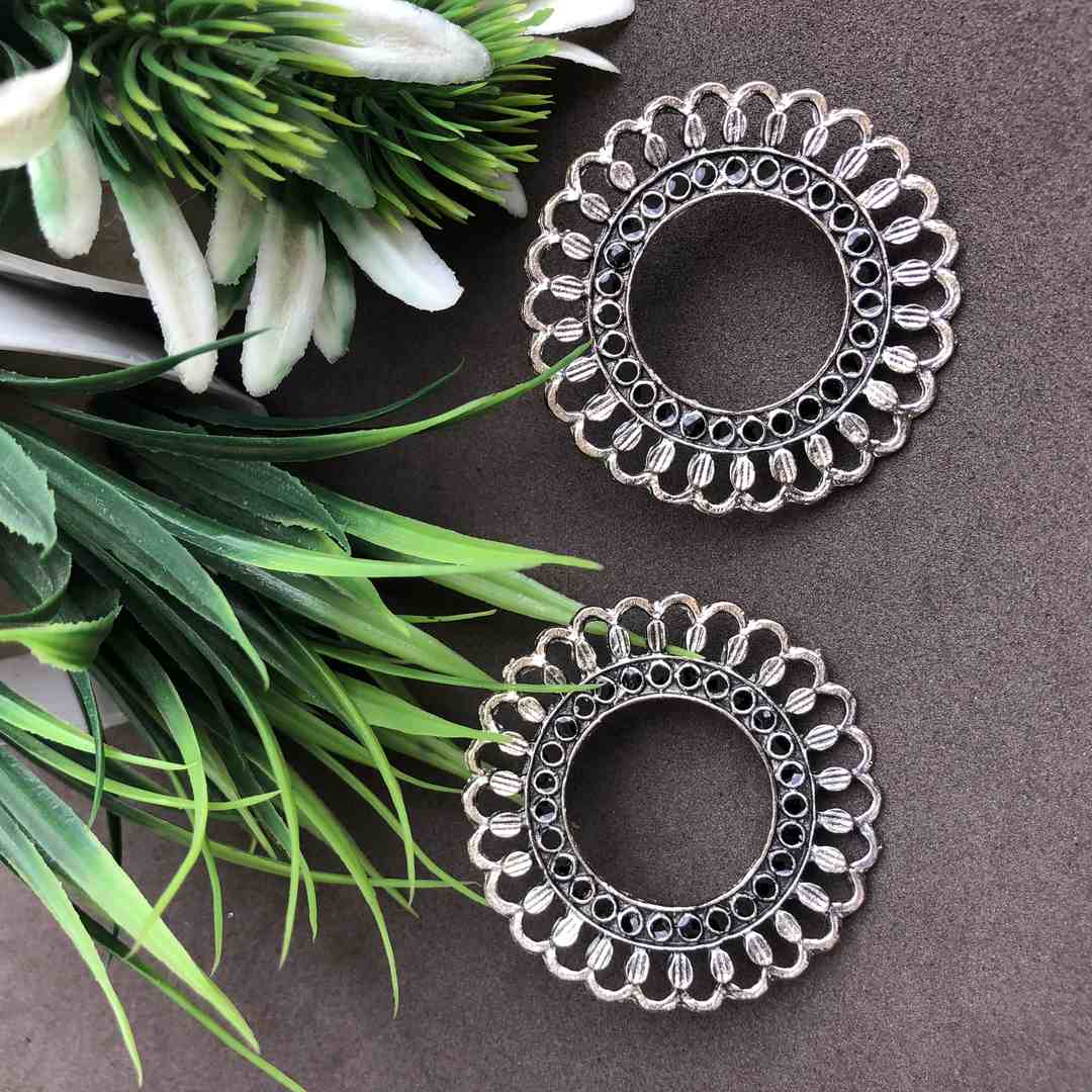 LARQ JEWELS Black circular studs silver plated earrings