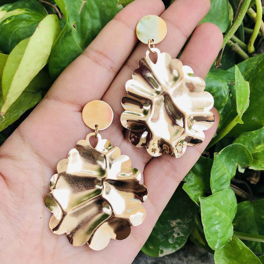 LARQ JEWELS circular gold tone stylish non precious party earrings