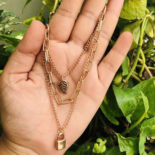 LARQ JEWELS MULTILAYER NON PRECIOUS Golden Necklace