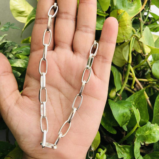 LARQ JEWELS Silver -plated oval link chain necklace