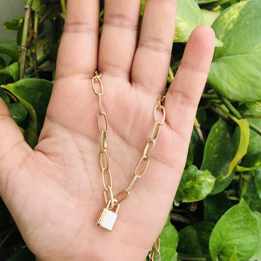 LARQ JEWELS Lock Pendant Necklace Statement Long Chain- golden